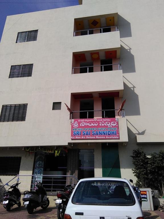 Sri Sai Sannidhi Shirdi Exterior photo